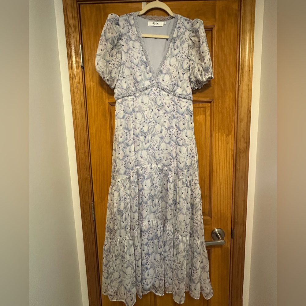 Astr White Puff Sleeve Maxi Dress